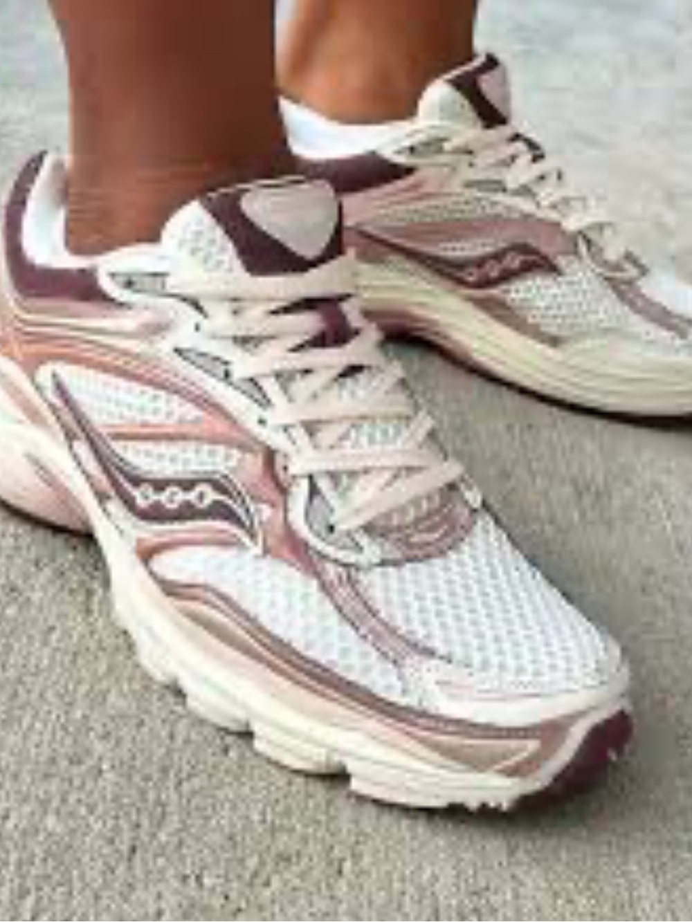 SAUCONY ProGrid Omni Womens Shoes size 7